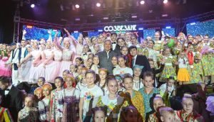 «Микс» группа «Серпантин» и Камиль Валеев из Буинска выступили заключительном гала-концерте «Созвездия»